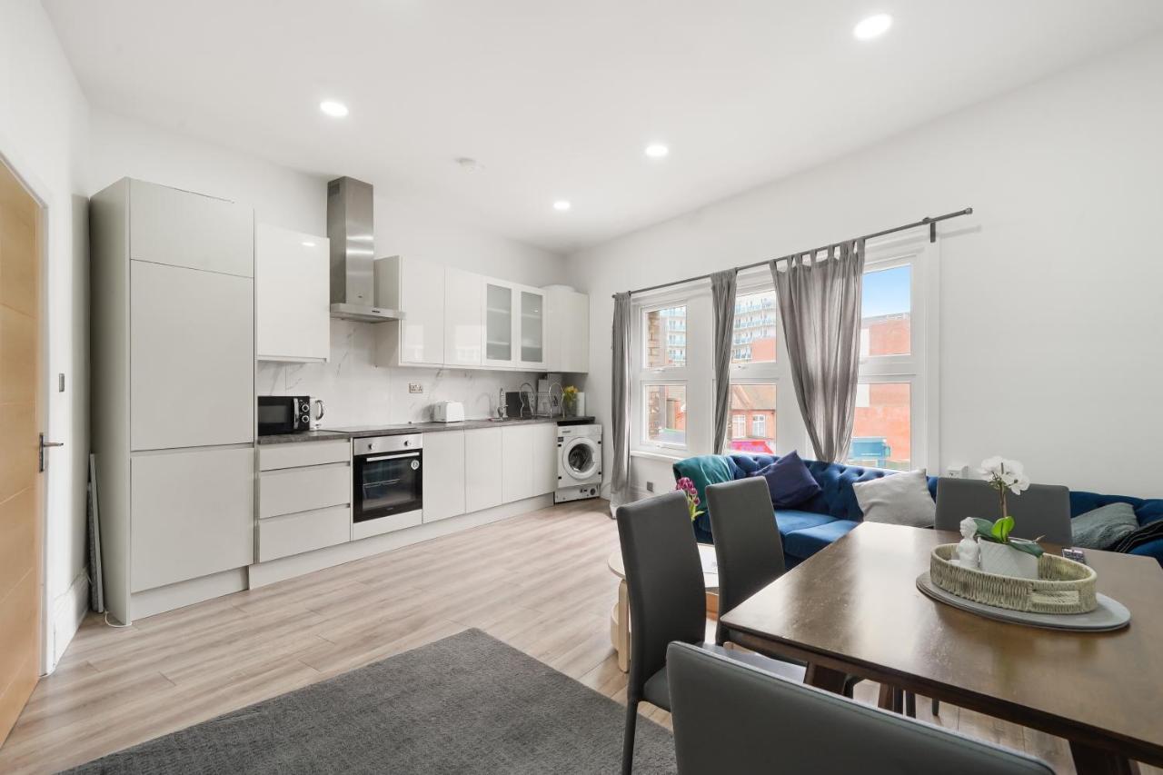 Apartmán 3Br Duplex Penthouse Harrow Centre Exteriér fotografie