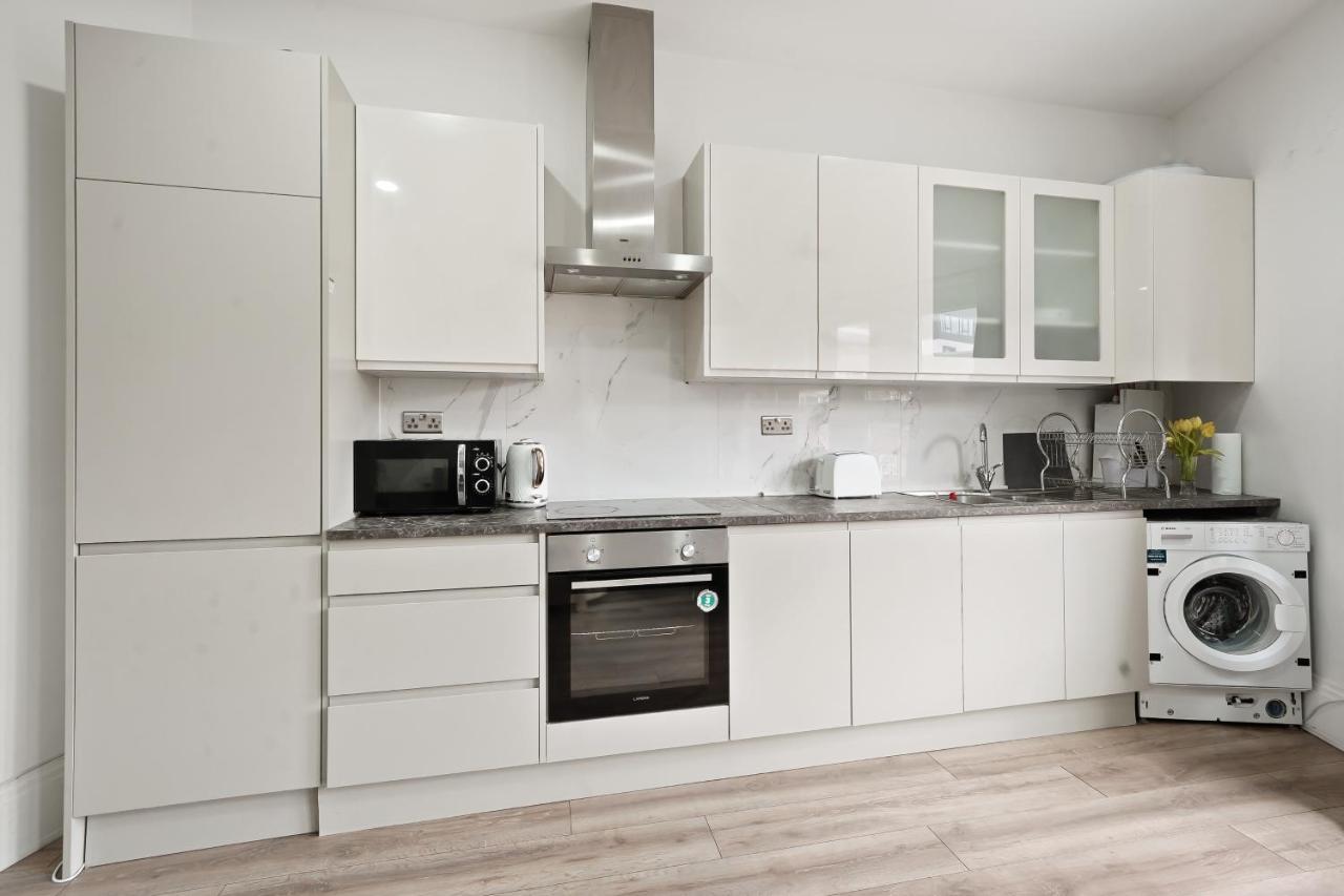 Apartmán 3Br Duplex Penthouse Harrow Centre Exteriér fotografie