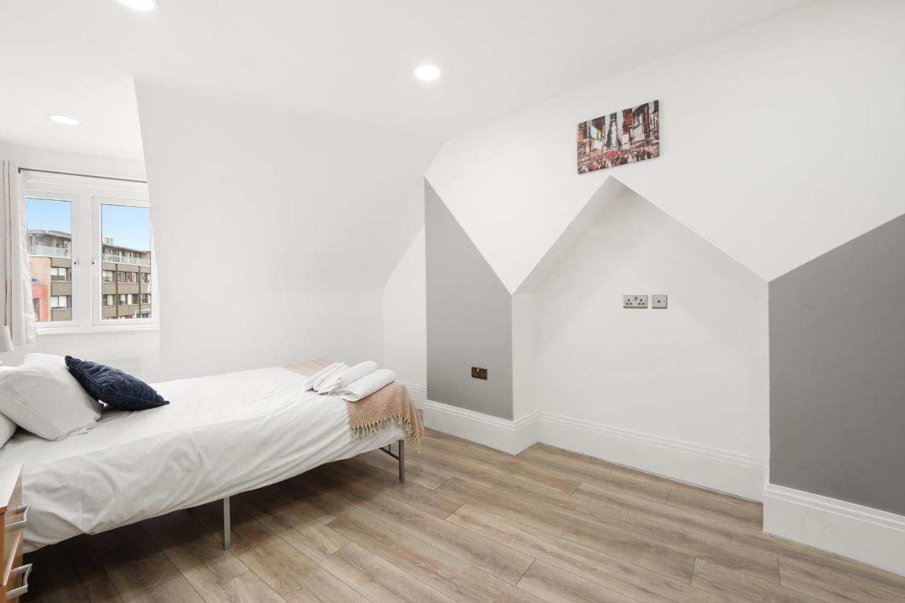 Apartmán 3Br Duplex Penthouse Harrow Centre Exteriér fotografie